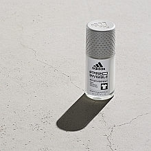 Дезодорант-антиперспірант кульковий для чоловіків - Adidas Pro Invisible Antiperspirant Roll-on For Men — фото N4
