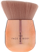 Пензель кабукі для обличчя і тіла - Fenty Beauty By Rihanna Face & Body Kabuki Brush 160 — фото N2