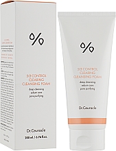 Себорегулирующая пенка для лица - Dr.Ceuracle 5α Control Clearing Cleansing Foam — фото N2