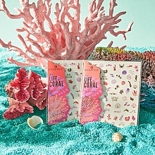 Красочные наклейки для ногтей - Essence Live Life In Coral It's A Reef Of Happiness! Nail Stickers — фото N2