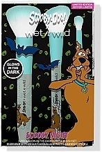 Набір пензлів для макіяжу, 3 шт. - Wet N Wild x Scooby Doo Scooby Night 3-Piece Makeup Brush Set — фото N1