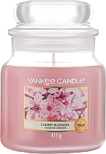 Свеча в стеклянной банке - Yankee Candle Cherry Blossom — фото N1