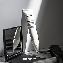 Зволожувальний флюїд для обличчя - Filorga Skin-Unify Radiance Care Iluminating Perfecting Fluid — фото N5