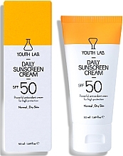 Духи, Парфюмерия, косметика Солнцезащитный крем SPF 50 для нормальной и сухой кожи лица - Youth Lab. Daily Sunscreen Cream SPF 50