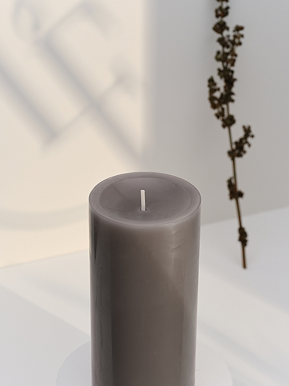 Свеча-цилиндр, диаметр 7 см, высота 15 см - Bougies La Francaise Cylindre Candle Grey — фото N3