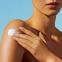 Солнцезащитное молочко для тела и лица SPF50 - Biotherm Waterlover Sun Milk SPF50 — фото N3