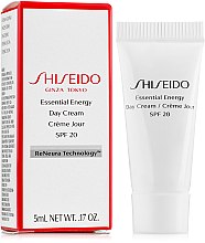 Парфумерія, косметика Денний енергетичний крем для обличчя - Shiseido Essential Energy Day Cream SPF20 (пробник)