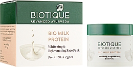 Парфумерія, косметика Омолоджуюча відбілююча маска для обличчя - Biotique Bio Milk Protein Whitening and Rejuvenating Face Pack