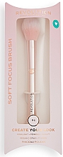 Пензель для макіяжу - Makeup Revolution Soft Focus Create Highlighter Brush R6 — фото N2