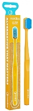 Парфумерія, косметика Зубна щітка Premium 6580, м'яка, жовта з блакитним - Nordics Soft Toothbrush Yellow
