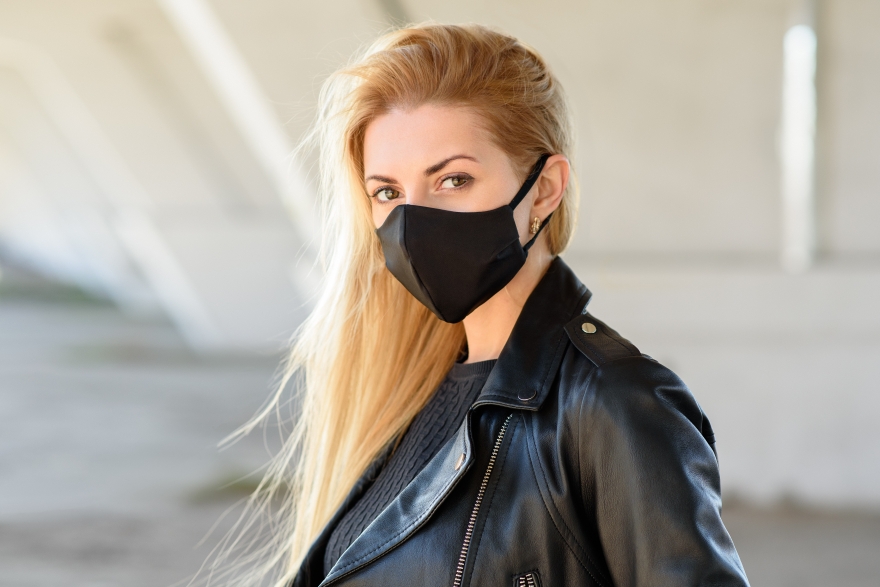 Средства защиты от вирусов - маски, перчатки, антисептики