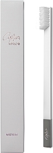 Парфумерія, косметика Зубна щітка середньої жорсткості, біла матова із сріблястим ковпачком - Apriori Slim