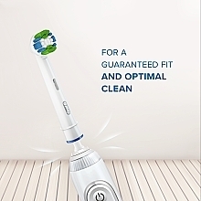 Сменная насадка для электрической зубной щетки, 2 шт. - Oral-B Precision Clean Clean Maximizer — фото N6