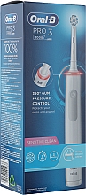 Электрическая зубная щетка - Oral-B Pro 3 3000 Sensitive Clean White D505.513.3 — фото N1
