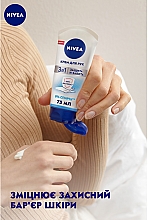 Крем для рук 3в1 "Защита и забота" с антибактериальным эффектом - NIVEA Care & Protect Hand Cream — фото N7
