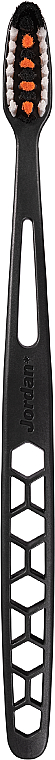 Зубная щетка, средней жесткости, черная - Jordan Ultralite Adult Toothbrush Medium — фото N1