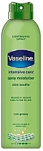 Зволожувальний спрей для тіла "Алое" - Vaseline Intensive Care Aloe Spray Moisturiser — фото N1