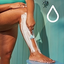 Одноразові станки для гоління для чутливої шкіри, 6 шт., блакитні - Gillette Venus Sensitive — фото N6