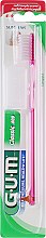 Парфумерія, косметика Зубна щітка "Classic 409", м'яка, малинова - G.U.M Soft Compact Toothbrush