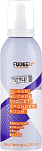 Парфумерія, косметика Пінка для волосся - Fudge Clean Blonde Violet Xpander Foam