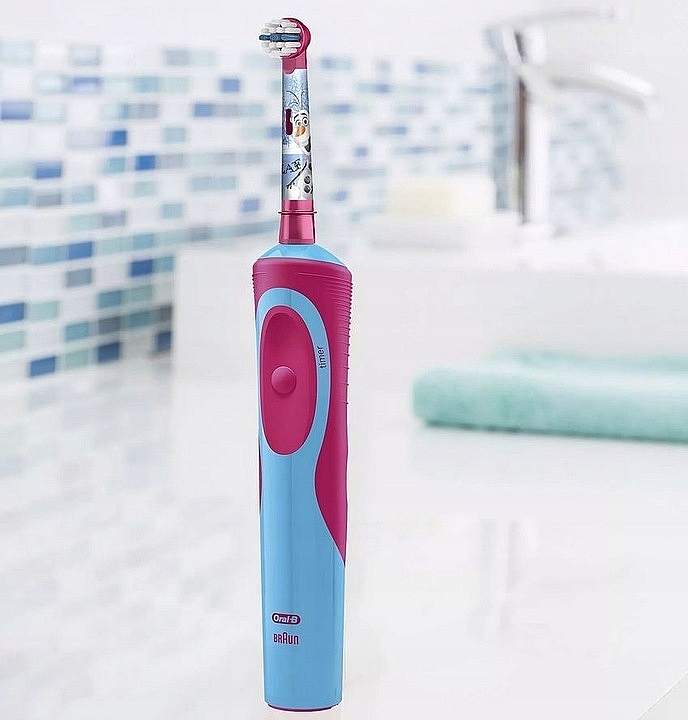 Електрична зубна щітка + 2 насадки - Oral-B Kids D12 Frozen II Starter Pack — фото N4