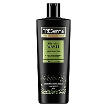 Духи, Парфюмерия, косметика Увлажняющий шампунь для волос - Tresemme Flawless Waves Shampoo