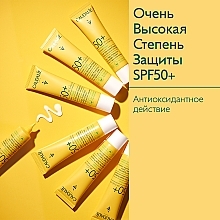 Легкий сонцезахисний крем для обличчя - Caudalie Vinosun Protect Very High Lightweight Cream SPF 50+ — фото N3