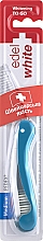 Духи, Парфюмерия, косметика Дорожная отбеливающая зубная щетка, средней жёсткости, голубая - Edel+White Road Whitening