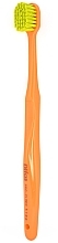 Зубна щітка "Ultra Soft" 512063, помаранчева із салатовою щетиною, в кейсі - Difas Pro-Clinic 5100 — фото N3