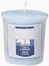 Ароматична свічка - Yankee Candle Life's A Breeze — фото N1