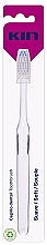 Парфумерія, косметика Зубна щітка 7113, м'яка, біла - Kin Soft Adult Toothbrush