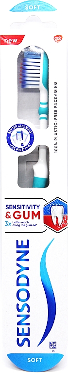 Зубная щетка "Чувствительность зубов и защита десен", бирюзовая - Sensodyne Sensitivity & Gum Soft Toothbrush — фото N1
