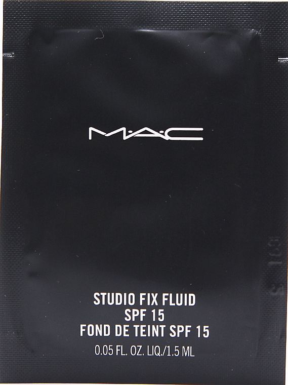 ПОДАРУНОК! Рідка тональна основа для обличчя - MAC Studio Fix Fluid SPF15 (пробник) — фото N1