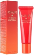 Парфумерія, косметика Омолоджуючий захисний крем - Astalift Day Protector SPF35