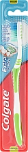 Зубна щітка середньої жорсткості "Extra Clean", зелена - Colgate Extra Clean Medium — фото N2