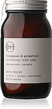 Парфумерія, косметика Bath House Frangipani & Grapefruit Bath Salts - Сіль для ванн