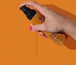 Мерцающее масло для тела - Two Cosmetics Golden Glow Shimmering Oil — фото N2