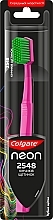 Духи, Парфюмерия, косметика Зубная щетка "2548 кончиков щетинок" средней жесткости, розовая - Colgate Neon