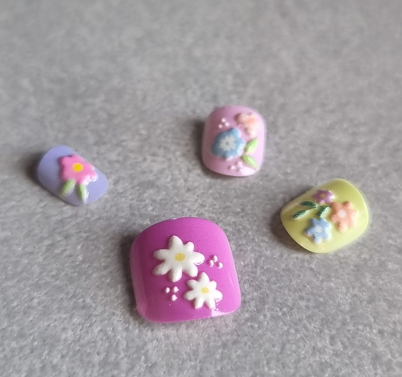 Накладные самоклеящиеся ногти для детей "Цветы", 984 - Deni Carte Tipsy Kids  — фото N4