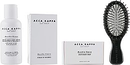 Духи, Парфюмерия, косметика Acca Kappa White Moss - Дорожный набор (edc/30ml + b/lot/100ml + soap/50g + brush + bag)