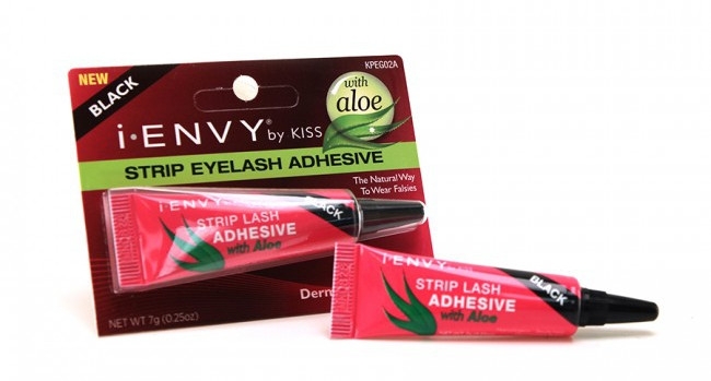 клей для накладных ресниц strip eyelash adhesive kiss