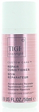 Парфумерія, косметика Відновлювальний кондиціонер для волосся - Tigi Copyright Custom Care Repair Conditioner (міні)