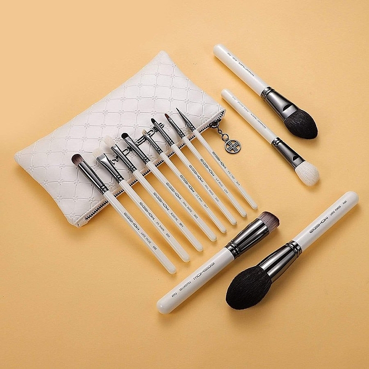 Набор кистей для макияжа - Eigshow Beauty Makeup Brush Master Bright Silver — фото N1
