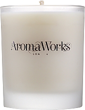 Ароматическая свеча "Амирис и апельсин" - AromaWorks Light Range Amyris & Orange Candle — фото N4