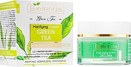 Духи, Парфюмерия, косметика УЦЕНКА Матирующий крем для лица - Bielenda Green Tea Day Mattifying Face Cream Combination Skin *