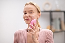 Звуковий масажер для обличчя - Garett Beauty Clean Soft Pink — фото N3