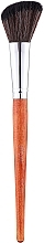 Скошенная кисть для растушевки румян, хайлайтера и бронзера, MB-36 - MaxMar — фото N1