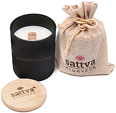 Парфумерія, косметика Ароматична свічка "Сандалове дерево й сосна" - Sattva Sandalwood & Pine Candle