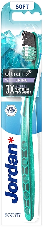 Зубна щітка, м'яка, м'ятна - Jordan Ultralite Whitening Soft Toothbrush — фото N1