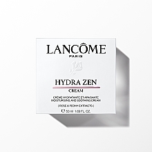 Крем с гиалуроновой кислотой и экстрактом розы для увлажнения и смягчения кожи лица - Lancome Hydra Zen Cream — фото N2